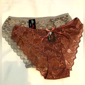Lot of 2 Underwear /women’s Embroidery Floral Panty gray and brown Sz L